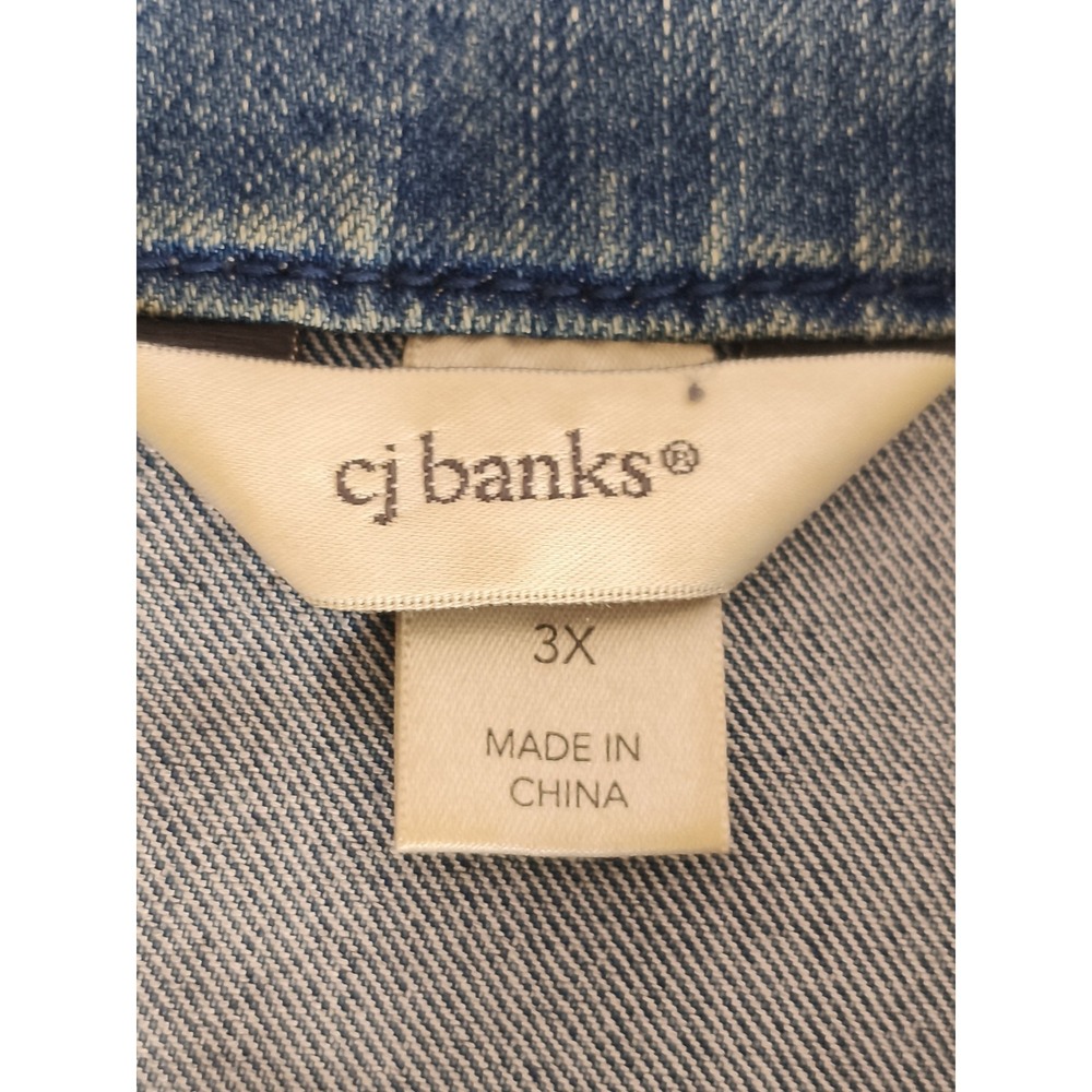 CJ Banks Blue Denim Aztec Southwestern Jean Vest Size 3X Festival Boho Embroider - Picture 3 of 9